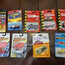Vintage diecast 80s-90s Tonka Maisto Corgi Tootsie Toy Pacesetters 1/64 Lot Of 9