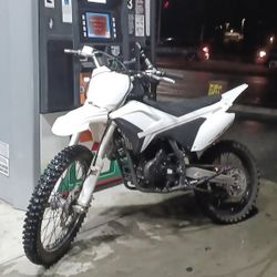 250cc Apollo RFZ Dirt Bike 
