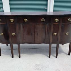 Early/Mid 1800's Duncan Phyfe Hepplewhite Mahogany Buffet