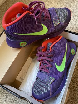 Nike KD Basketball Shoes Size 11.5