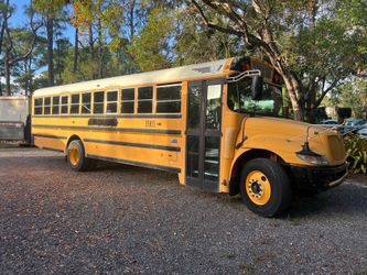 2013 international bus