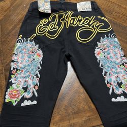 Size 30 ED HARDY blk JEANS