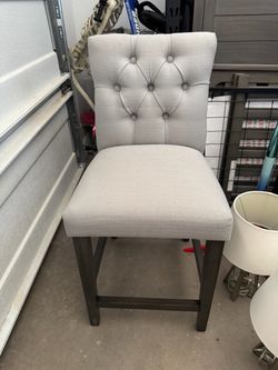 Bar stool