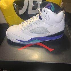 Grape 5s Size 9.5 New