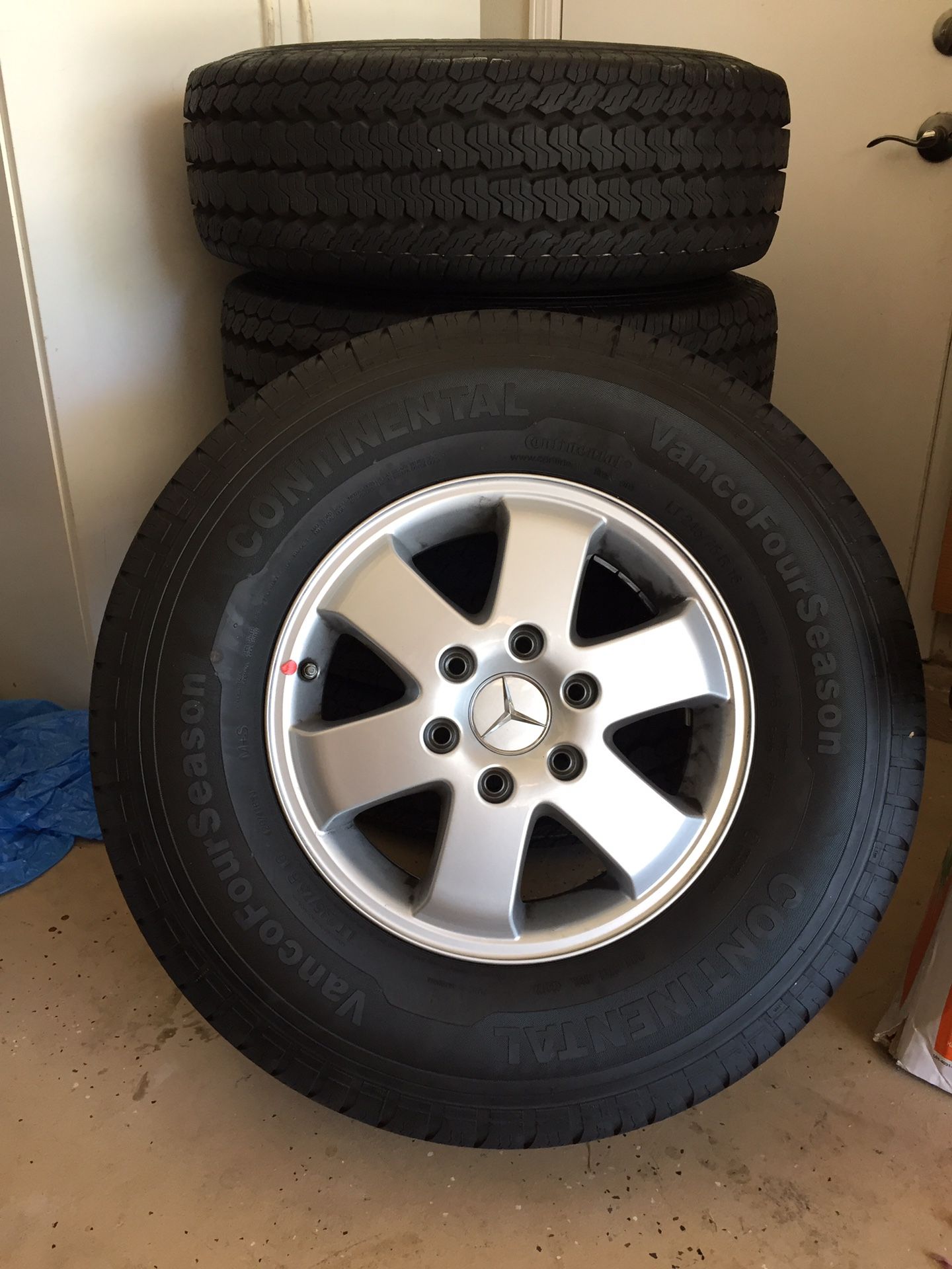 Mercedes Sprinter alloy wheels/tires 245/75/16