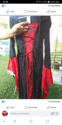Costume