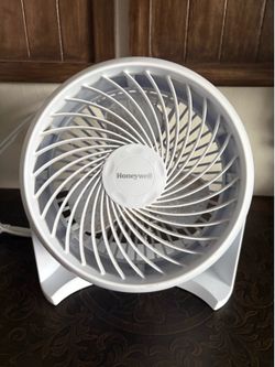Honeywell White Fan New