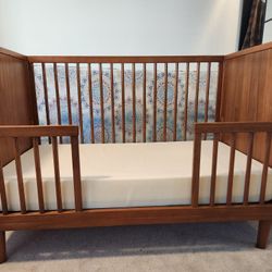 William Sonoma Walnut Crib 