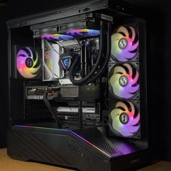 Gaming PC / 4070 Ti / 7900X / 32GB