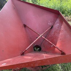 Fertilizer Spreader