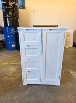 Bathroom cabinet