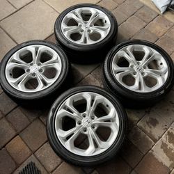 Set of Honda 17in wheels 5x114.3 (5x4.5) Hankook Tires 225/45r17 Fit Civic accord s2000 Acura etc