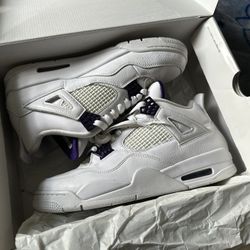 Jordan 4 Metallic Purple