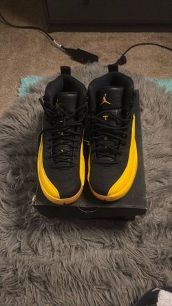 Jordan Retro 12  Size 6.5Y (Youth)