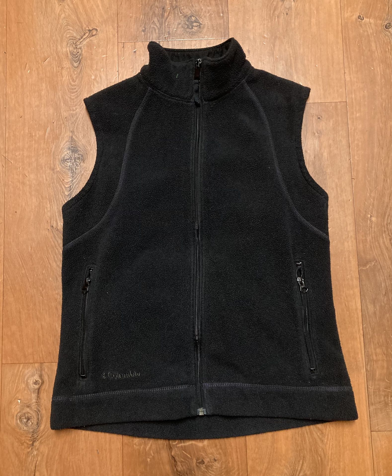 Women’s M Columbia Black Fleece Vest Full Zip Medium Pockets Casual Pockets