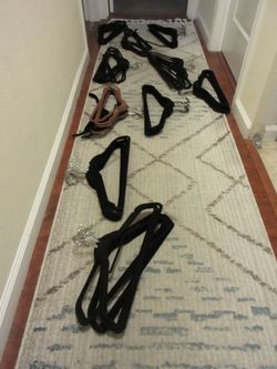 ~100 velvet coat hangers