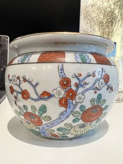 Antique Chinese Handpainted Porcelain Bowl