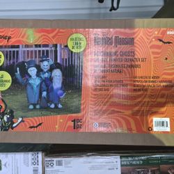Brand New Disney Halloween Animated Hitchhiking Ghost Set."CHECK OUT MY PAGE FOR MORE DEALS "