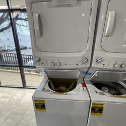 GE Laundry Center GUD27ESSMWW Washer/Dryer Combo (27”) WHITE