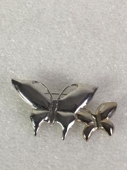 BUTTERFLY BROOCH SILVER TONE