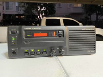 Vertex UHF Repeater VXR-7000