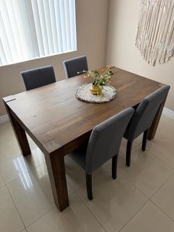 Dining Table with 4 Chairs – Solid Wood, Seats 4-6