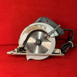 Skilsaw HD5510 5 1/2 “ circular saw left hand trim