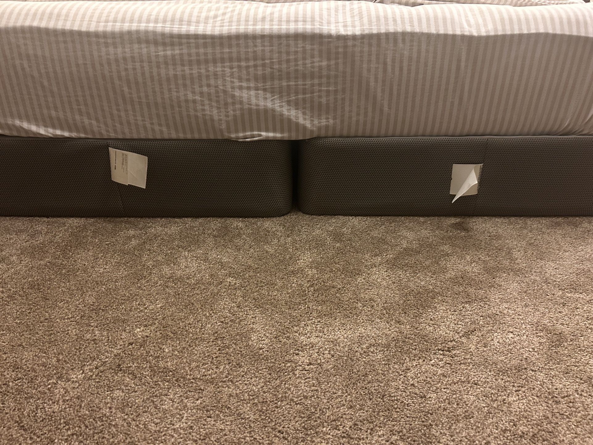 Simmons King Box Spring - 2 Pieces $0