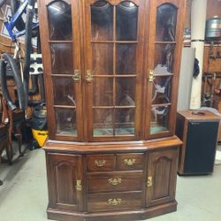 Pennsylvania House Solid Cherry China Cabinet And Table