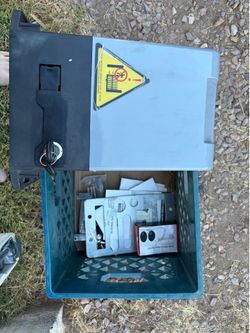 Automatic gate opener