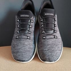 Skechers Slip-ins Summits Women's Size 8. 5 Good Condition