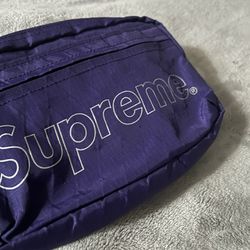 Supreme fanny Pack 