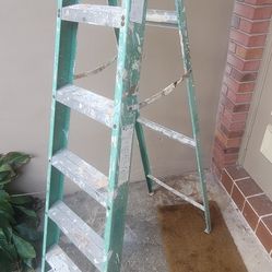 6 Ft. Stepladder