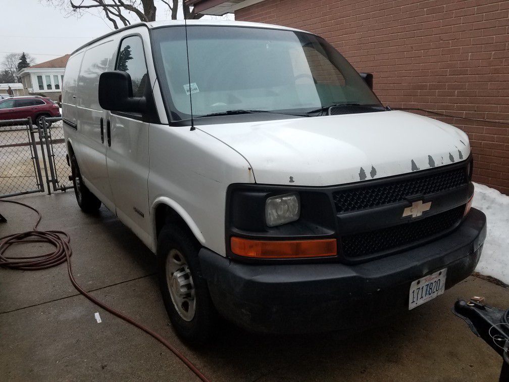 2004 Chevy express 3500