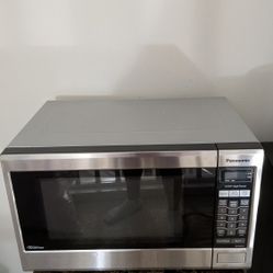 Microwave - Panasonic 