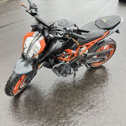 KTM 390 Duke 