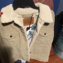 Sherpa Levi Jacket Small 