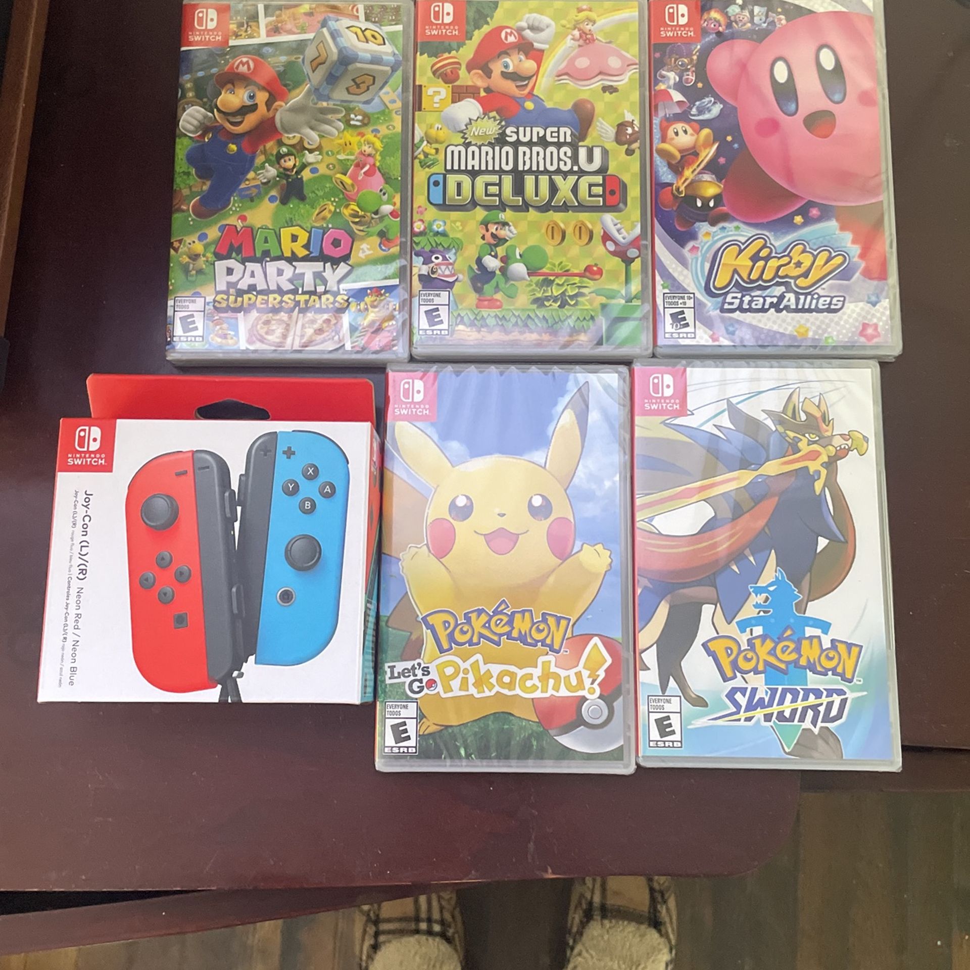 NEW Nintendo Switch 5 Game Bundle + Controller