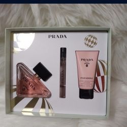 PRADA GIFT SET ❣️