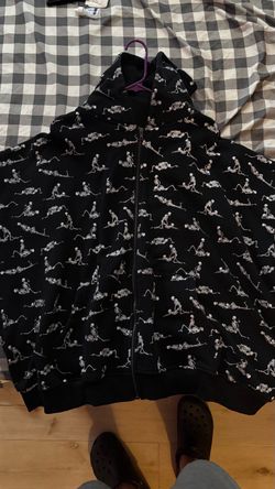 Teamsesh bones grey day merch