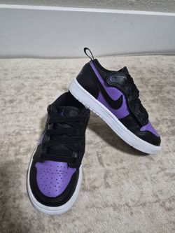 Jordan 1 Low Alt 12C Purple Venom/Black/White