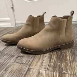 Men Chelsea boots 9.5
