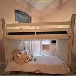 Twin Bunk Bed 