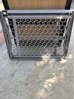 Baby gate
