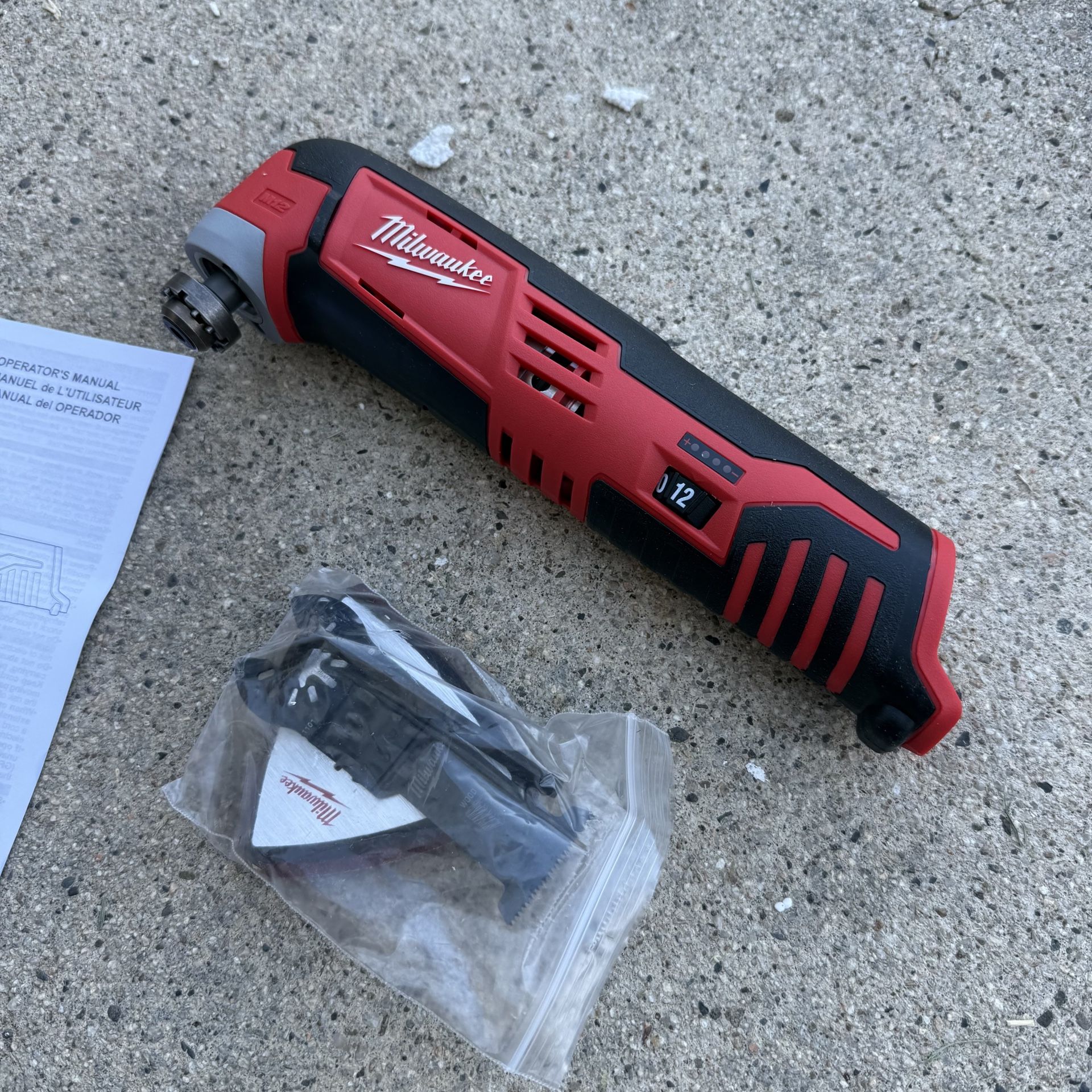 Milwaukee M12 12V Lithium-Ion Cordless Oscillating Multi-Tool (Tool-Only)