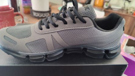 RBX 9.5  Gray Low-Top Sneakers with Chunky Sole