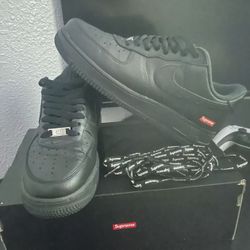 Nike Supreme Air Force 1 Low 