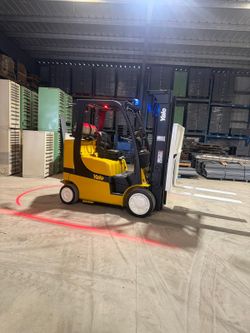 2019 Yale 8,000 lbs capacity forklift