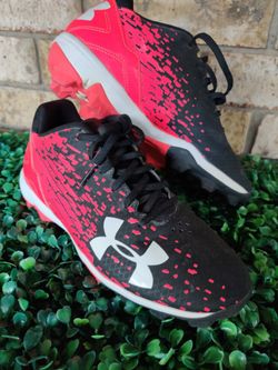 Girls Softball Cleats Under Armour Size 4.5