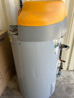 Comercial water heater 120,000 btus water,  de 60 galones
